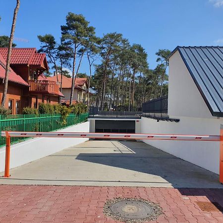 Apartament Beige Z Ogrodkiem Dziwnówek Esterno foto