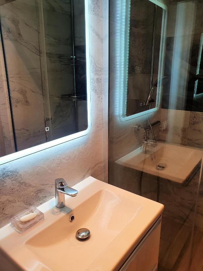 Apartament Beige Z Ogrodkiem Dziwnówek Esterno foto