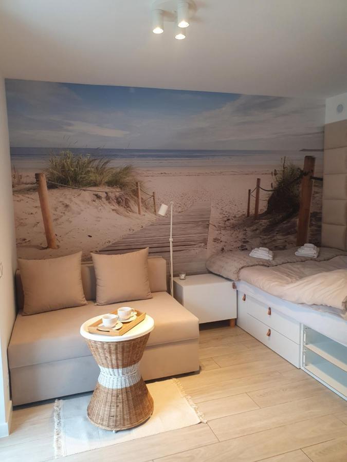 Apartament Beige Z Ogrodkiem Dziwnówek Esterno foto