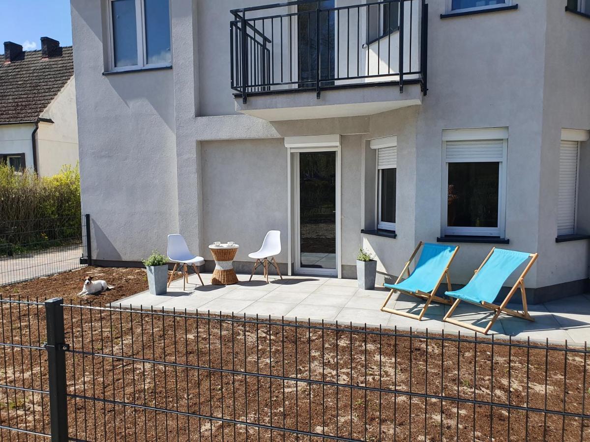 Apartament Beige Z Ogrodkiem Dziwnówek Esterno foto